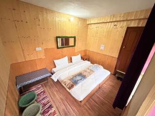 Shiva Valley Riverside - 7