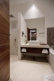 Lynnaya Urban River Resort - 8