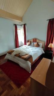 rossylyn lonetree two bed bedroom - 8