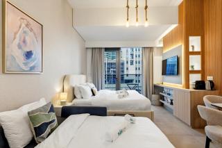 Cozy Sparkle Studio - Modern Stay Next to Tram - 2