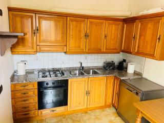 Vanda Lake House - 8