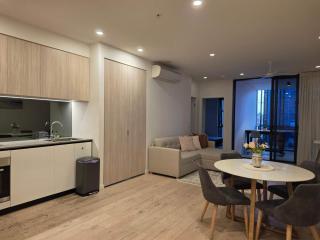 The Park Life West End 2 Bed Retreat - 6