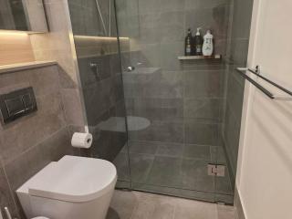 The Park Life West End 2 Bed Retreat - 4