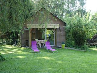 Cozy chalet in Ponchel with pond - 8