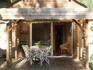Cozy chalet in Ponchel with pond - 6