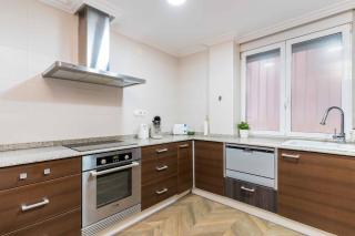 2bdrm+2wc Balmes Flat Central Market by Invalencia - 3