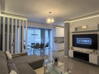 Sunny Apartment - 1