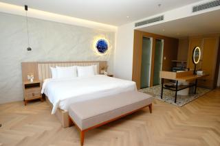 Mona Luxe Apartment - 3