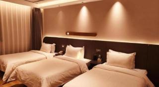 GreenTree Inn Datong YundinGYAyuan Express Hotel - 1