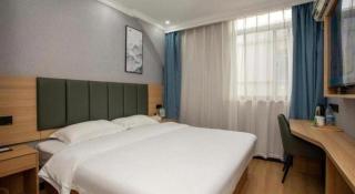 GreenTree Inn Shanghai Luojing Express Hotel - 1