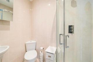 Luxury 3-Bedroom Apartment at West Bay harbour - 2