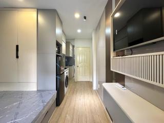 Behome with Balcony & Bright - Near Tan Dinh Market - 2