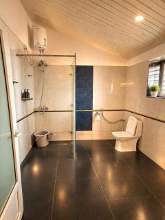 Hidden Grove Retreat Luxury 6BR Private Pool Villa at Chilkur - 8