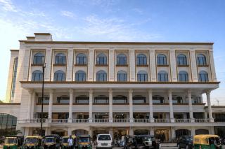 Hotel Golden Retreat - At Anand Railway Station - 7