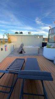 Cozy 2BR, 2bath 2 parking, Pet Friendly, 6 sleep, Woden , - 1