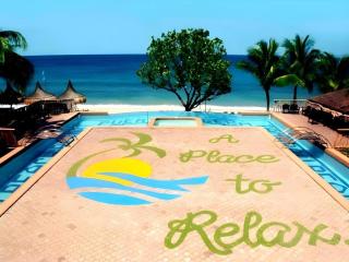 Tamaraw Beach Resort - 1