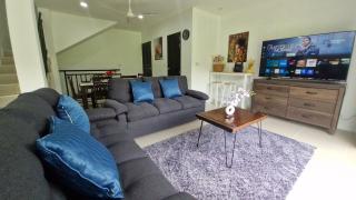 Luxurious Villa with Private Pool and Stunning Views - 2