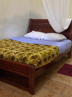 Cross Roads BackPackers Entebbe - 0