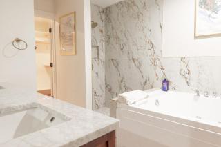 Huge Summit Park Luxury Retreat Home- 7 Bedrooms - 2