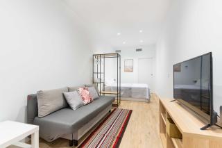 Sant Jordi 1 Stylish Studio by Invalencia - 2