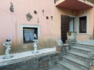 Villa Norma near Lake Garda - Parking & Garden - 8