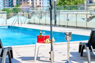 Roxy's Retreat in Nord10 by Alezzi - pool n playground - 3