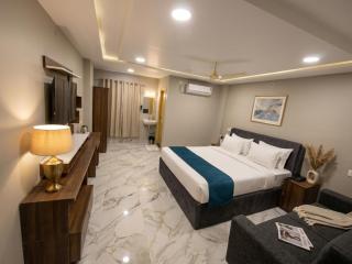 Hotel HiCity Comfort Near DLF Cyber City & AIG Hospital - 0