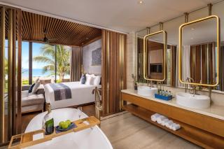 Royal Beachfront Villas Danang - 8