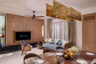 Royal Beachfront Villas Danang - 9