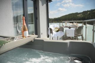 Salt Hill Premium Apartments - 9
