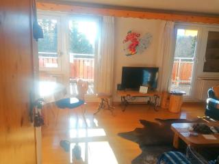 Spacious Apartment in Lens with Mountain View - 8