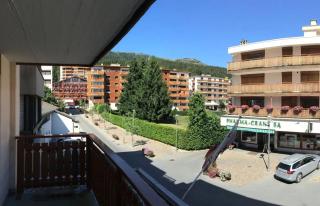 Spacious Apartment in Lens with Mountain View - 7