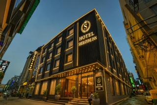 Hotel Sheratone Inn - 0