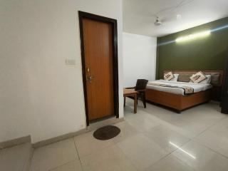 Hotel O Vineet Khand Gomti Nagar Formally Raas Inn - 2