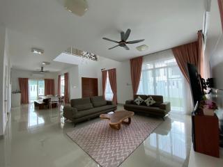 Blue Sky Villa - 1