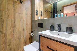 Spodek Bright Apartment by BookingHost - 1