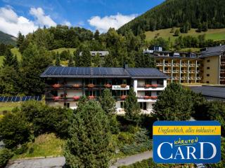 Gästehaus Schusser an der Therme, Frühstück, Doppelzimmer und Ferienwohnung - 0