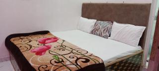 Kartik Home Stay - 0