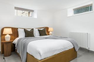 Spacious Designer Family Gem with Roof Terrace and Views - 2
