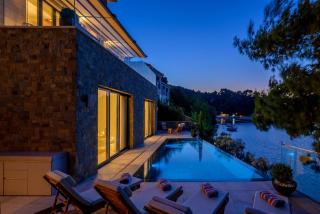 Luxury seafront villa Prestige Brač with pool & private sea deck - 2