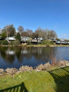 Lazy Lake Lodge, Glan Gwna, Snowdonia - 5