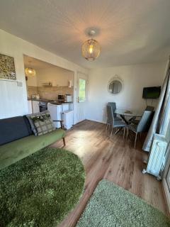 Lazy Lake Lodge, Glan Gwna, Snowdonia - 1