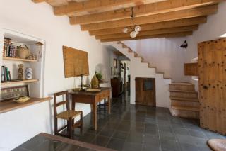 Es Coco Mountain Cottage in Sóller by PriorityVillas - 1