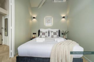 PoeticStay - Opera - 5