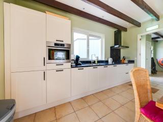 Holiday Home Schoonoord near Kibbelkoele - 6