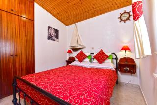 House Nicol 2426 - 8