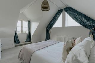 The Old Coastguards - 8