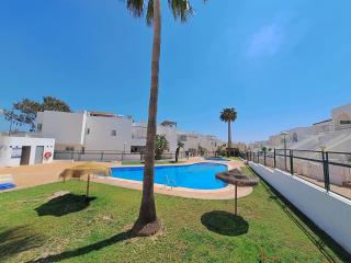 J Palomares - Apartamento con jardin privado y parking - 0