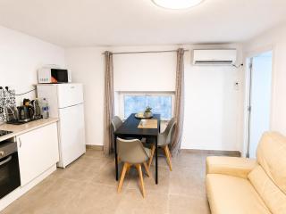 Esperanza 10 - Newly Renovated 2BR, Central Alicante - 4