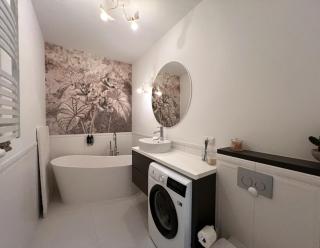 Gdynia Portova Modern Suite & Parking by Downtown Apartments - 3